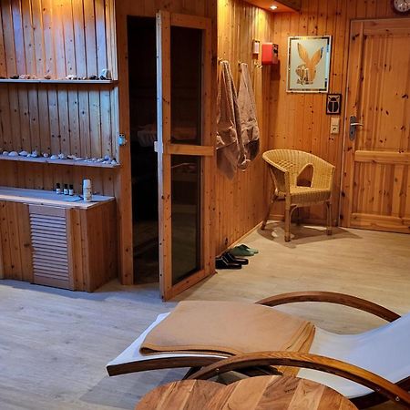Zwei Ferienwohnungen Ankerpatz 70 Qm Mit Loggia & Puppenstube 50 Qm Mit Gartenterrasse In Hagenburg Naehe Steinhuder Meer المظهر الخارجي الصورة