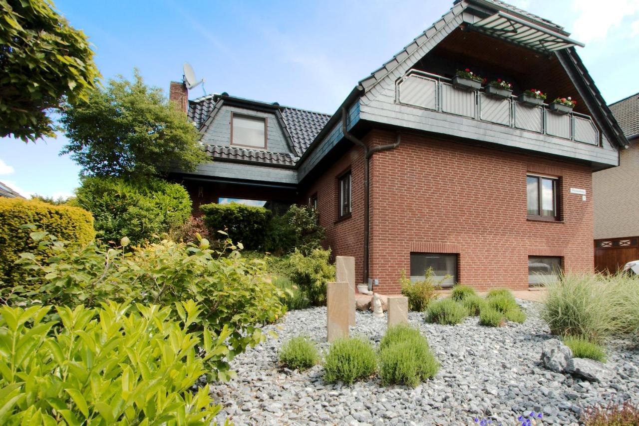 Zwei Ferienwohnungen Ankerpatz 70 Qm Mit Loggia & Puppenstube 50 Qm Mit Gartenterrasse In Hagenburg Naehe Steinhuder Meer المظهر الخارجي الصورة